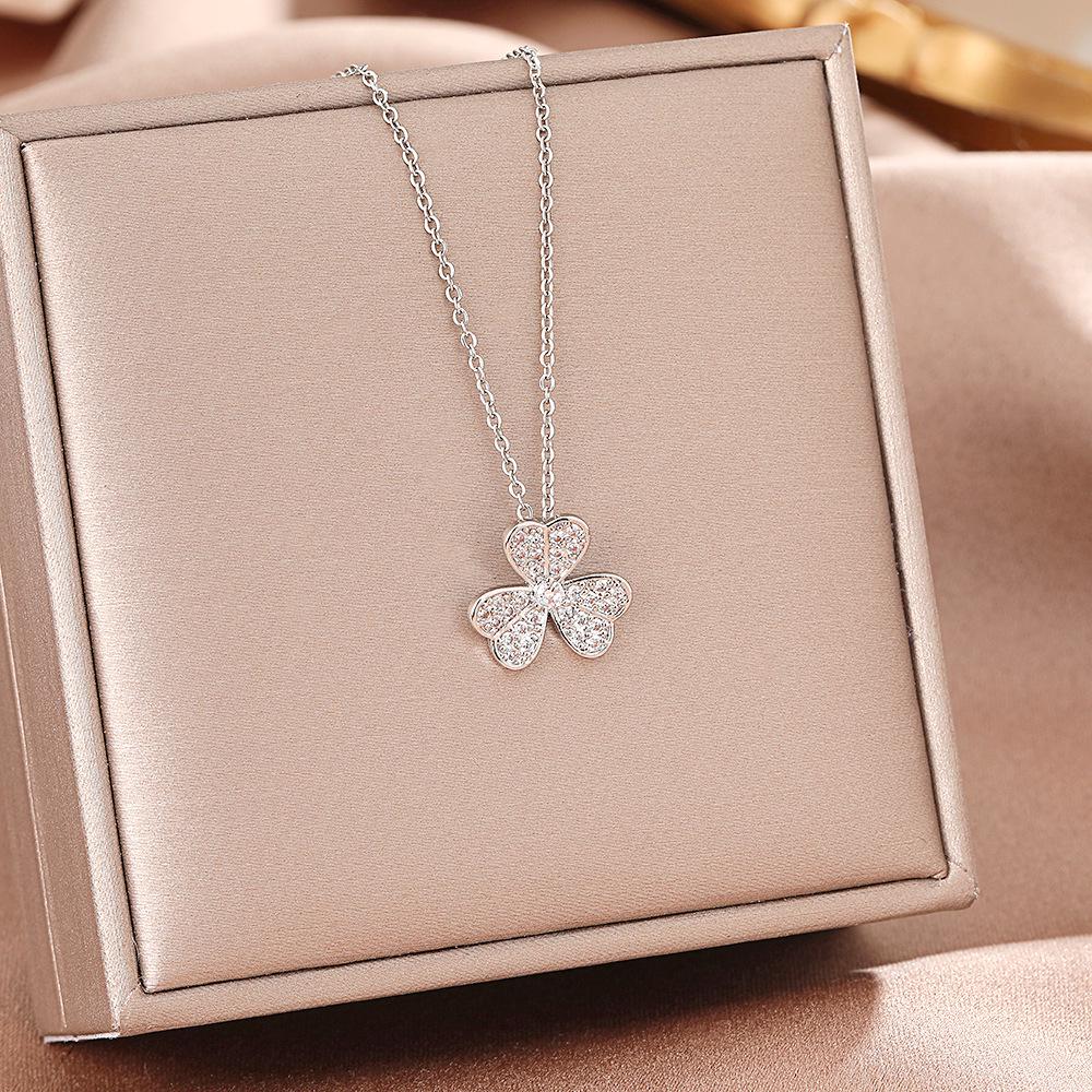 Women's Silver Titanium Steel Necklace with Micro-Inlaid Zircon - Elegant, Durable Clavicle Chain Jewelry
