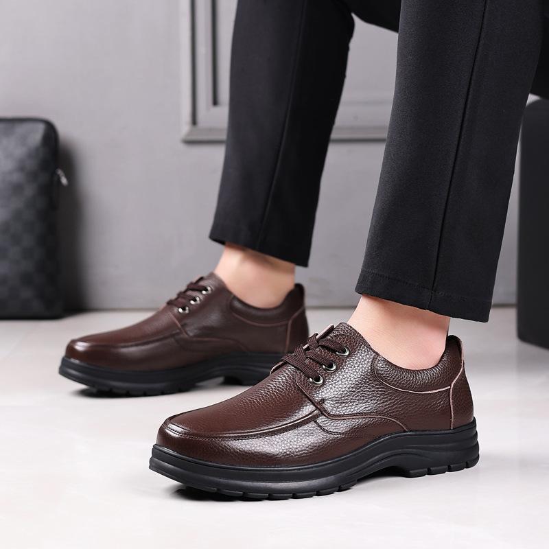 Men's shoes autumn soft-soled leather shoes men's cowhide casual shoes men's low-top dad shoes middle-aged and elderly leather shoes 2025