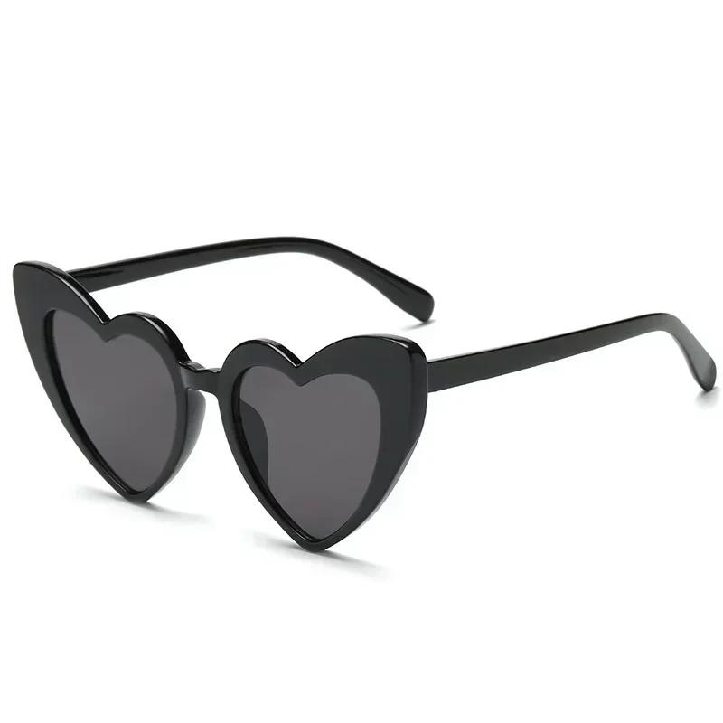 Occhiali da Sole a Forma di Cuore Regalo Sposa Damigella d'Onore Gadget Festa di Addio al Nubil Occhiali Squadra Sposa all'Ingrosso 12/24/36/48/60 PZ