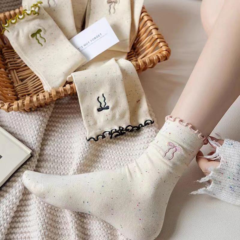 5 Pairs of Lace Mid-calf Socks for Girls In Spring and Summer, Fashionable Bow Tie Stockings, Simple and Sweet, and Student Stack Socks