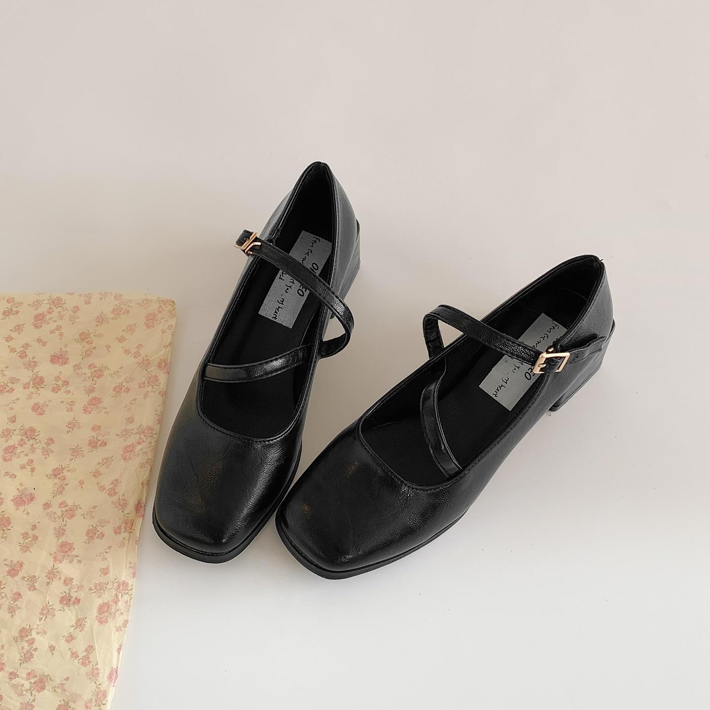 

Retro black French light mouth thick heel single shoes women s summer 2025 new with skirt versatile square head Mary Jane shoes 35 чёрный
