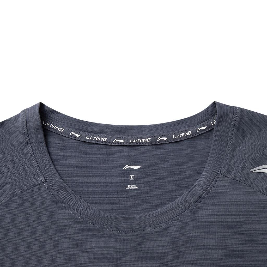 Li-Ning Fitness Series Simple Solid Color Round Neck Short Sleeve T-Shirt Men Tops Deep-Shadow-Blue ATSV395-5