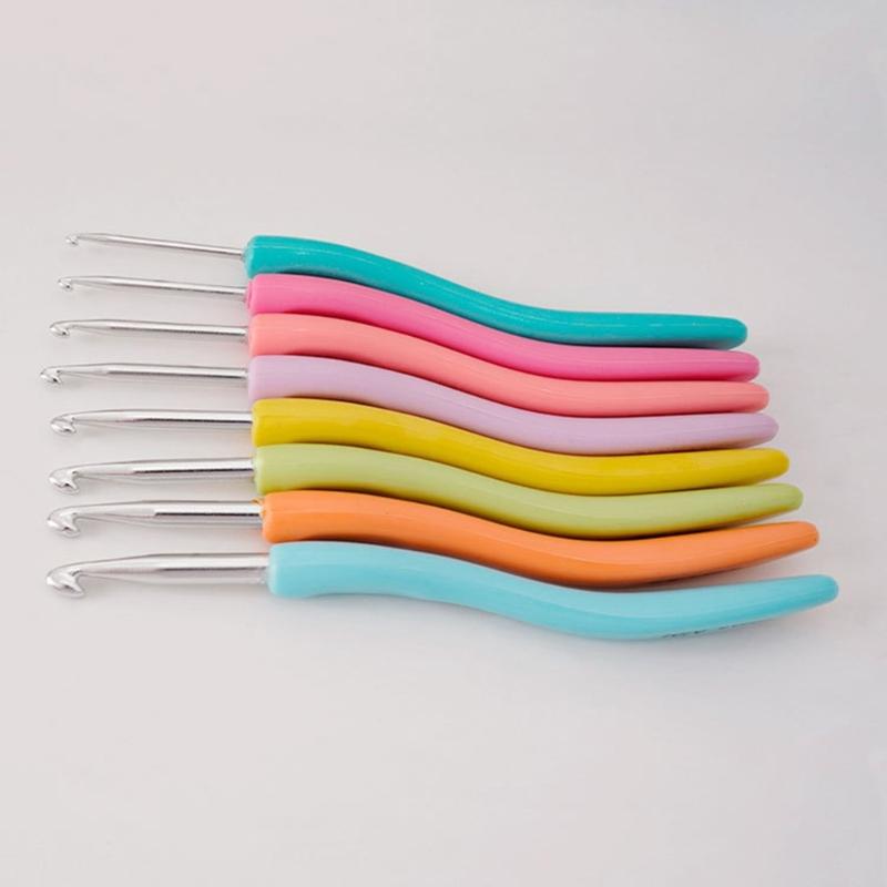 8Pcs Crochet Hook, Plastic Crochet Needle for Crocheting Yarns, Ergonomic Handle Crochet Hook Set, Crochet Needle Set