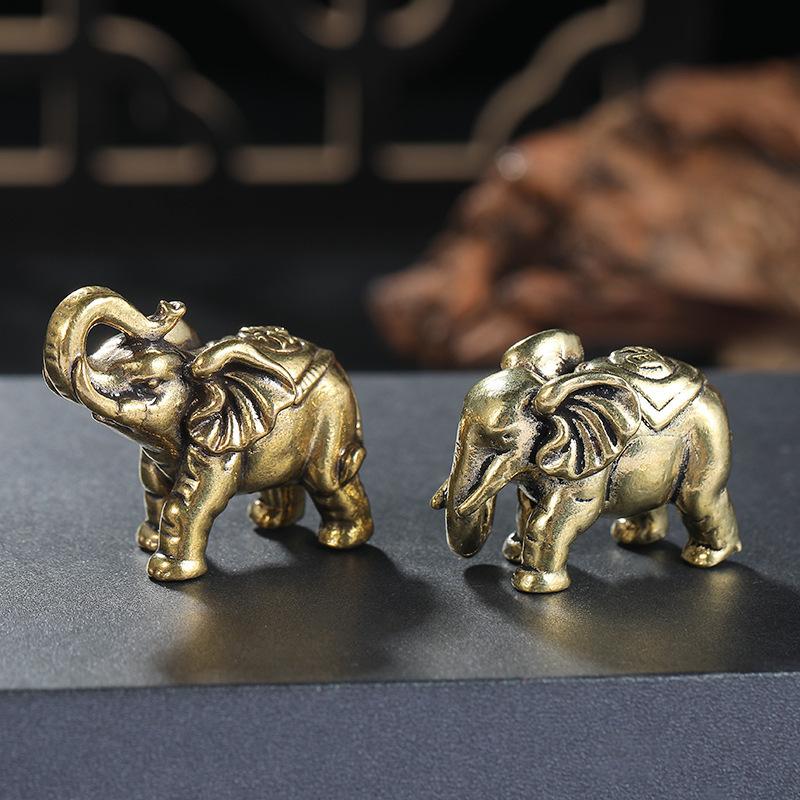 1Pcs Brass Elephant Tea Pot Incense Holder Desk Decoration Solid Copper Statue Figurines Antique Elephant Ornament