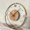 Holzwanduhr, Natürliche Walnuss, Klar, Modern, Stilvoll, Schlichtes Design, Lautlos, 30 cm Durchmesser (Süße Punkte)