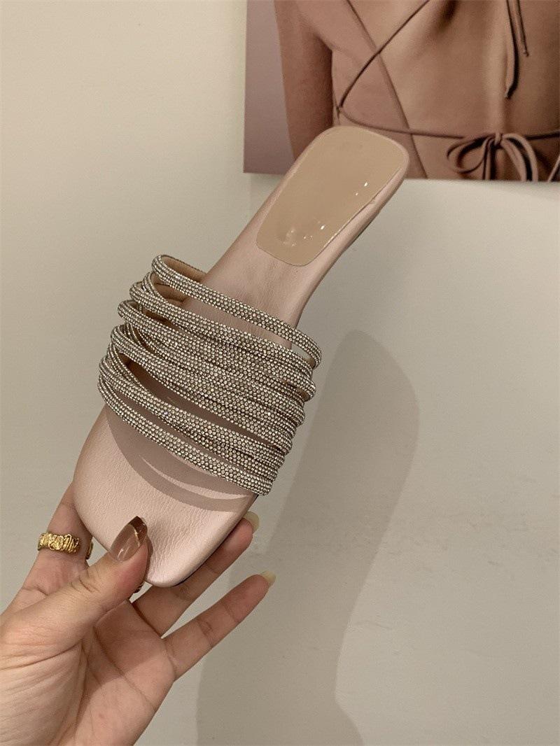 

Coarse heel silver rhinestone temperament French small cool slippers fairy shoes wear 2025 new summer open-toed sandals 40
