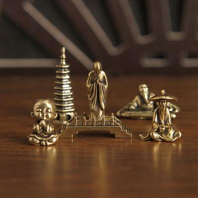 1Pc Brass Miniature Monk Figurine Model Desktop Small Statue Ornaments Retro Mini Figurines Home Decorations Crafts Accessories