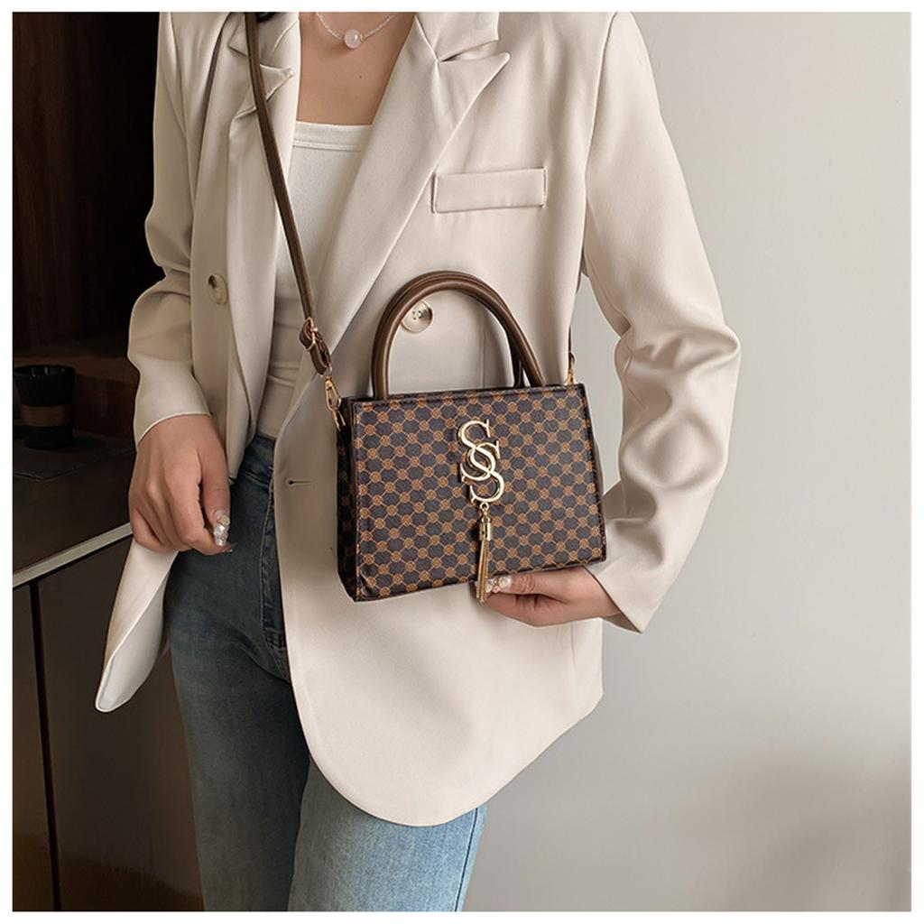 Letter Tassel Trend Fashion Retro Print Fashionable One Shoulder Handbag Small Square Women's Bag