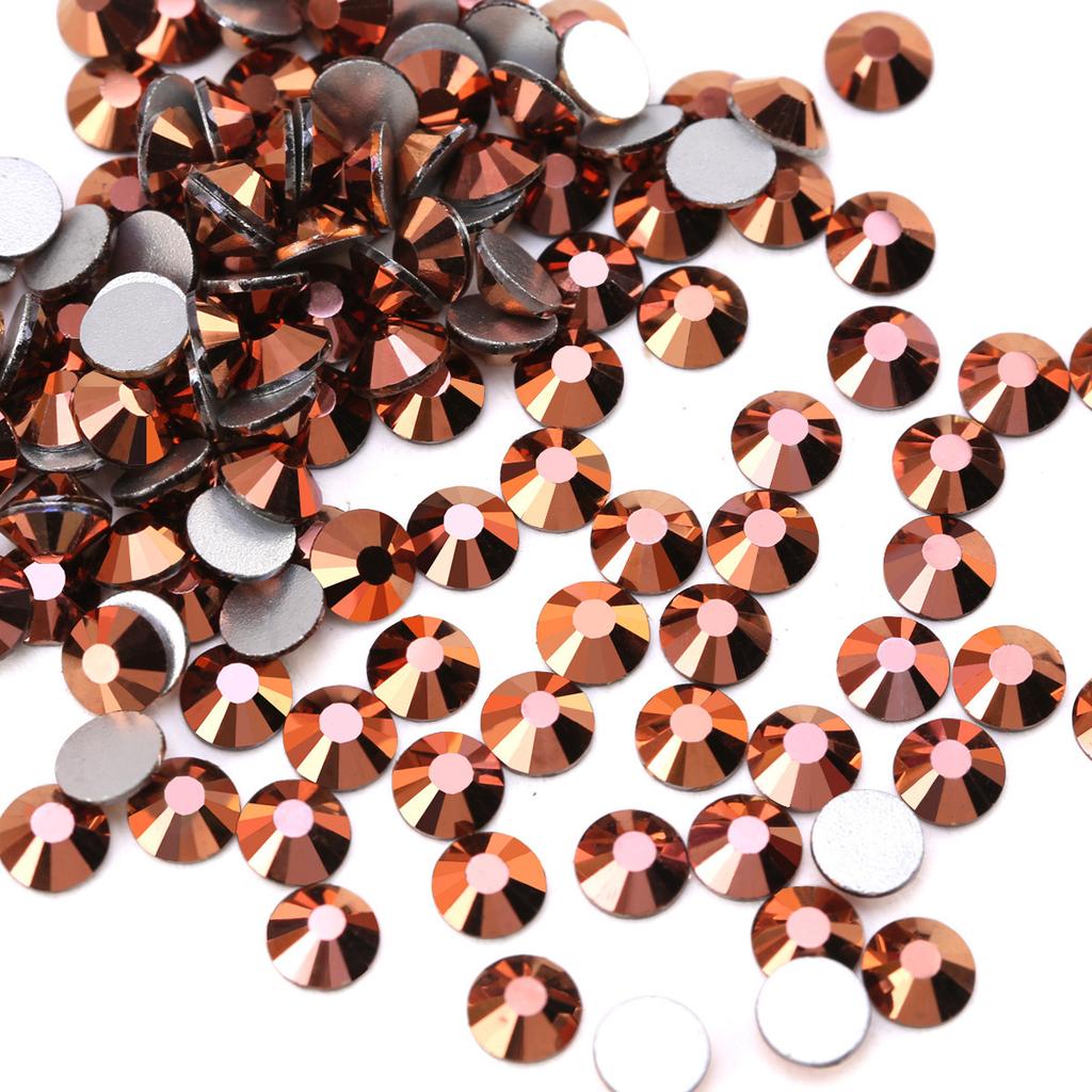 Pujiang Crystal Rhinestone Skleněné ploché dno Diamond Oblečení Doplňky Kulatý vrták na nehty DIY Náušnice Taška Samolepka Vrtačka