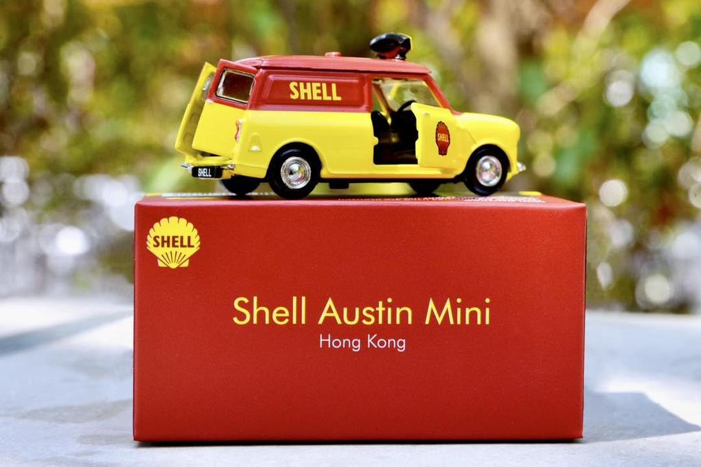 Tiny City Austin Mini Countryman Shell Diecast Model Car 1/50