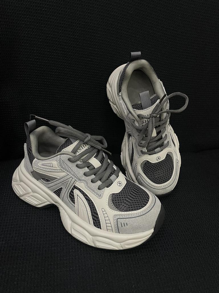 Leather Retro Dad Shoes Women's 2025 New Autumn and Winter Platform Internet Celebrity Super Hot Ins Casual Sports Shoes