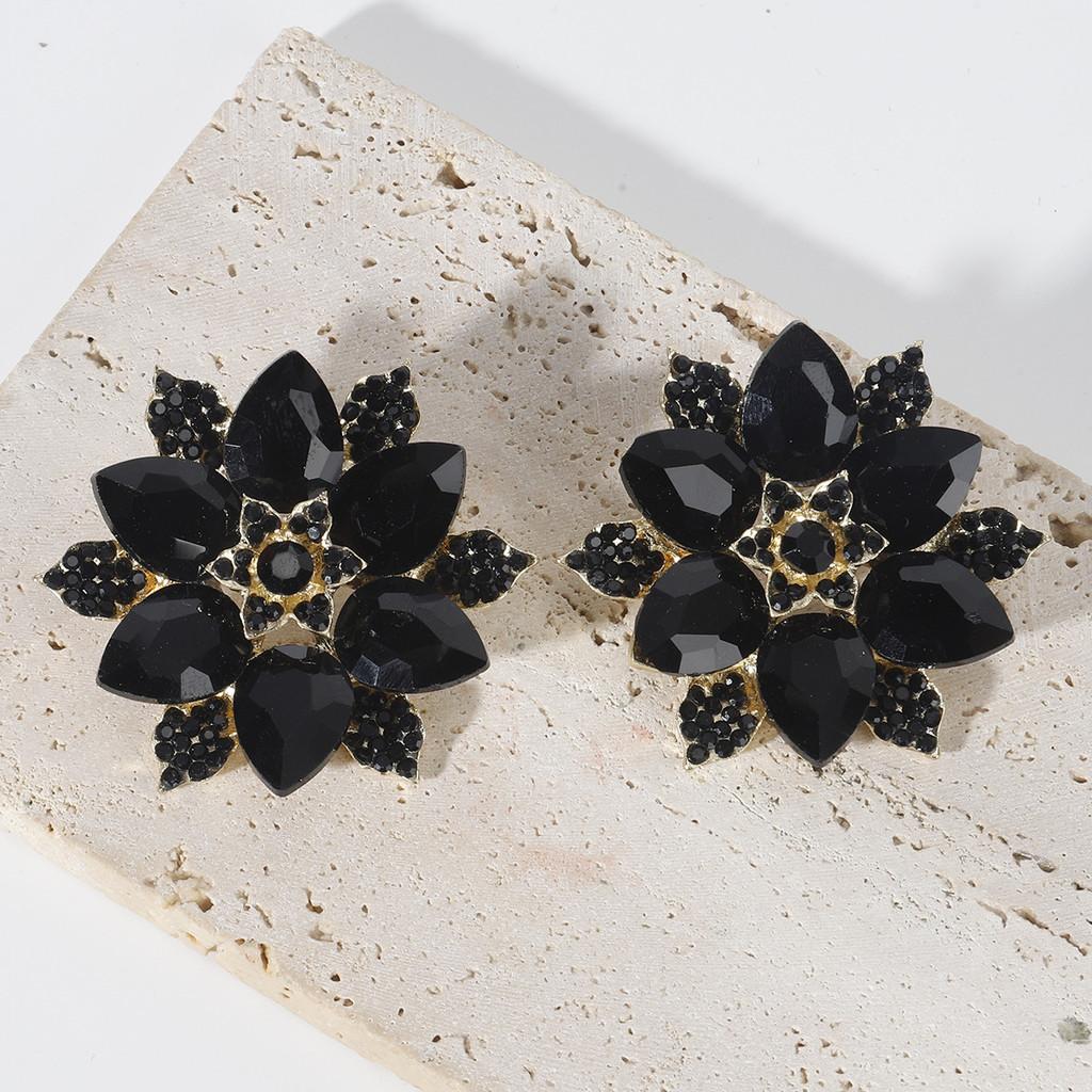 Trend Crystal Flower Studs With Electroplated Alloy And Gold Ear Pins For Women