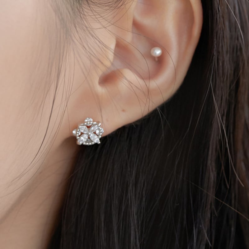 

GETMEBLING MOMENT CUBIC EARRING ONE(EG373)