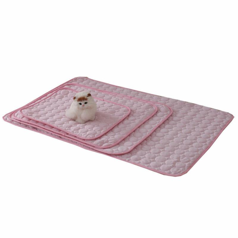 Waterproof Cloth Pet Cooling Mat for Summer Dog Cat Summer Slpeeping