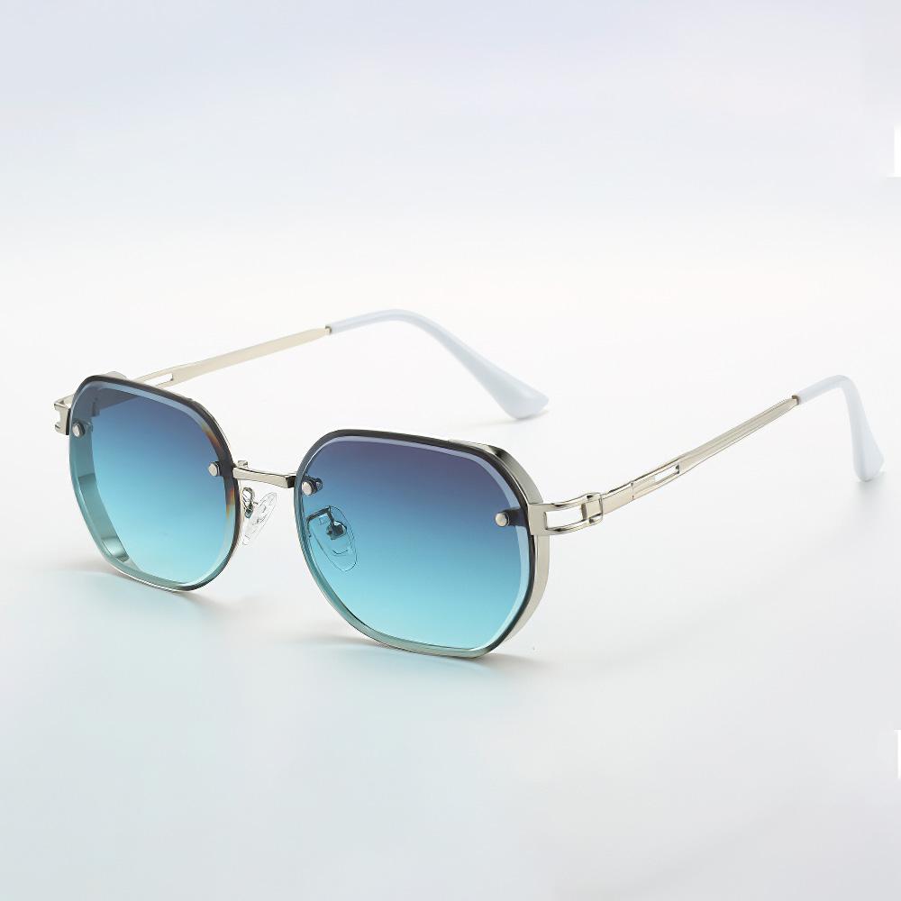 New in Sunglasses for Women Black Frame Gold Border Decoration Fashionable Black Lens Glasses Sunglasses Sunglasses Women