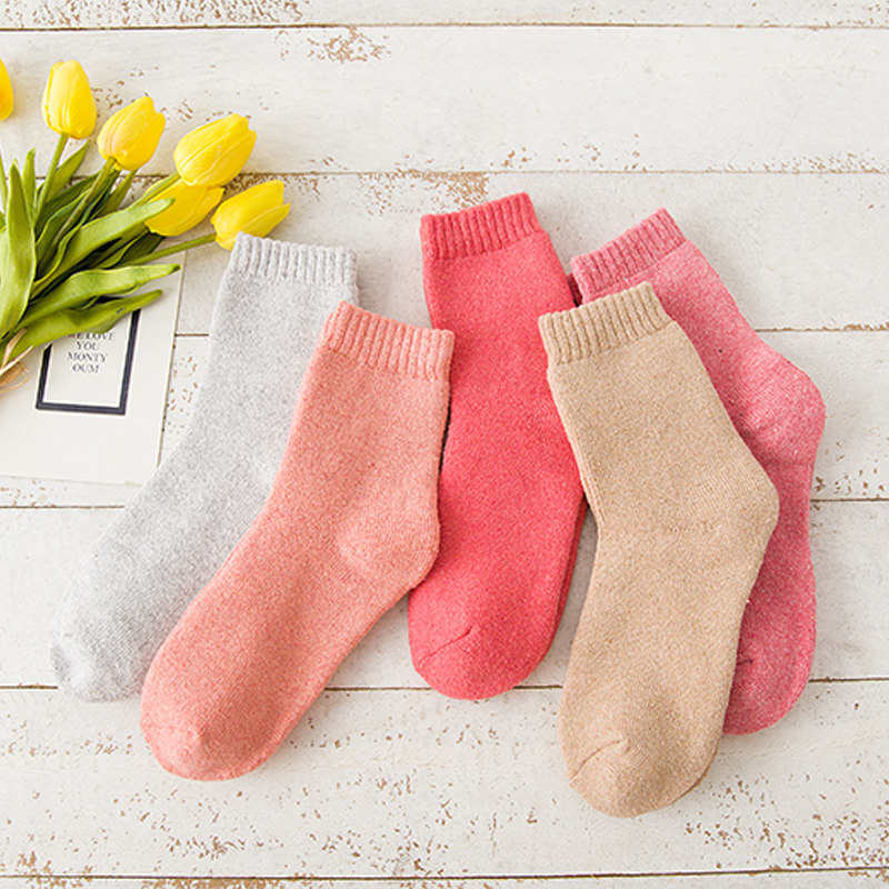 5/10 Pairs Comfortable Casual Autumn Winter Thickened Warm Fleece Socks for Women Octagonal Ethnic Style Mid Calf Wool Socks Cotton Versatile