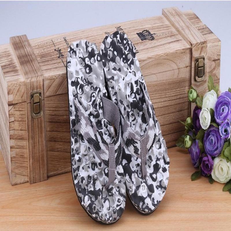 Premium Quality Camouflage Flat Slippers With Comfortable Massage Features For Summer