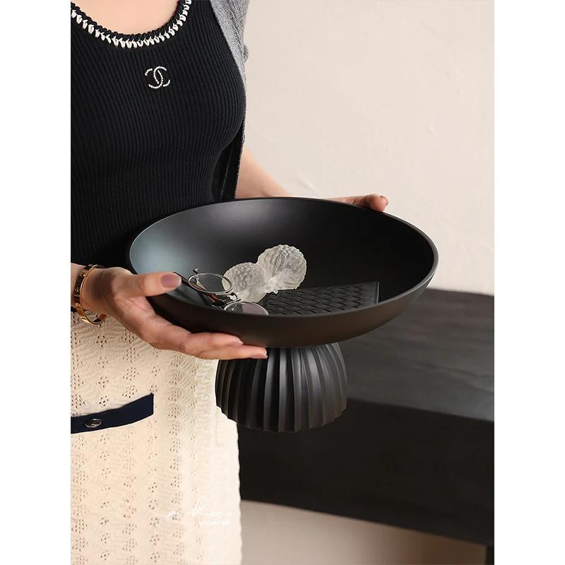 Förvaringsbricka i aluminium, lätt lyxig med höga fötter, vardagsrum soffbord skrivbord torkad frukt bricka