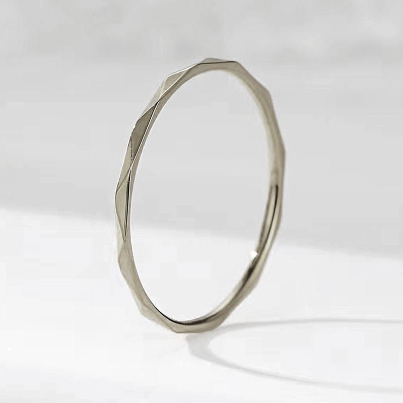 1mm Thin V Shape Titanium Steel Ring For Women Rose Gold Rhombus Fashion Simple Band Knuckle Ring no. 3 серебряный