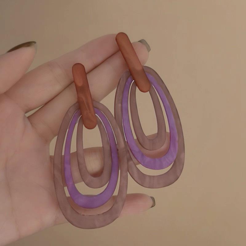 French Retro Silver Needle Round Flat Round Resin Fringed Earrings Light Luxury High-end Earrings Versatile Earrings