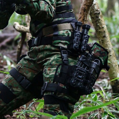 LayLax BATTLE STYLE Bite Mag Hand Gun Quick Mag Holder 2 Pieces BK Survival Game Supplies