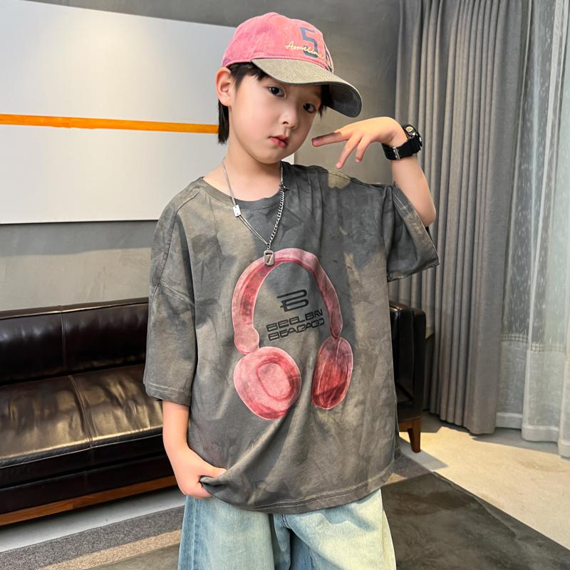 Boys' Street Explosion Short sleeved T-shirt Summer 2026 New Children's Summer Top Boys' Summer Handsome Trendy Brand