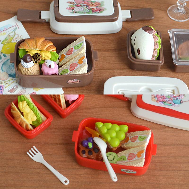 1/12 Dollhouse Simulation Hand-Held Lunch Box Picnic Box Model Doll Home Mini Kitchen Tableware Decoration Pretend Play Toys