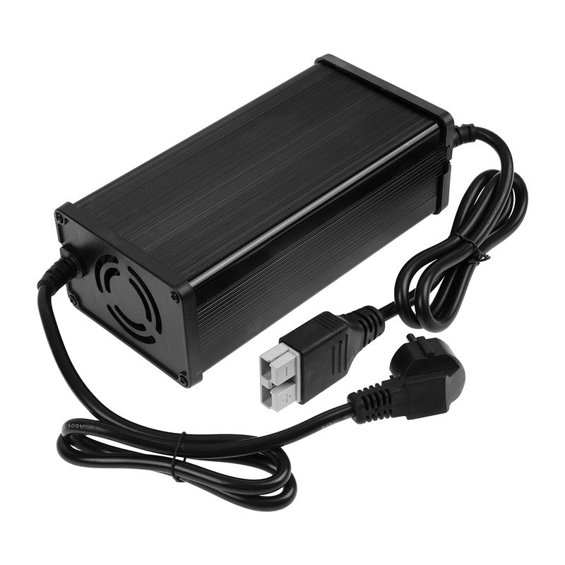 High-power 48V 5A 8A 10A 12A 15A 20A Electric Vehicle Lithium Battery Charger 13S 14S 16S 54.6V 58.8V 58.4V 54.75V LCD Display