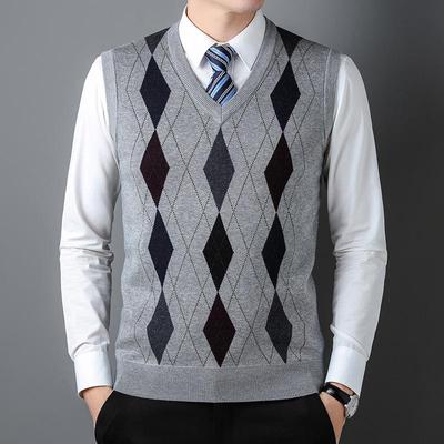 Męski wełniany sweter bez rękawów w romby z dekoltem V - Business Casual na jesień/zimę