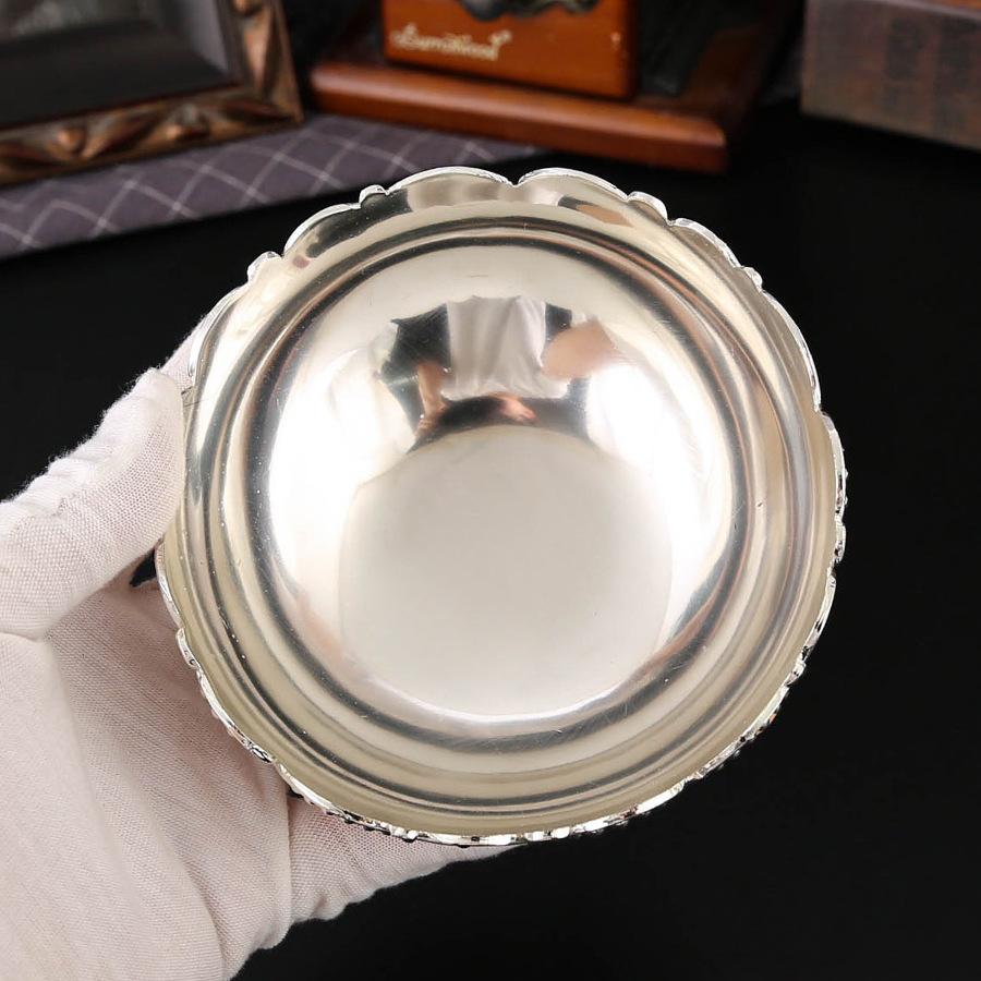 Europäische schalenförmige Metall-Obstschale Obstschale KTV Heimdekoration Wohnzimmer Couchtisch-Ornament Metall-Obstteller Kreatives Ornament