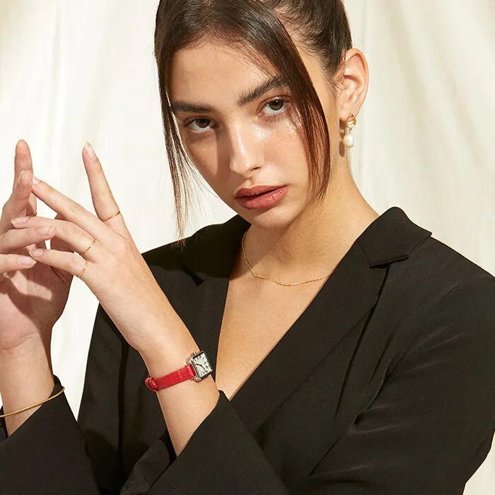 4 Types of Women's Leather and Metal Watches