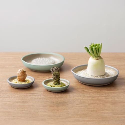 &NE Iwami-yaki Grater, Large, "Hare To Ke X Motoshige" (Gray) Design, 18cm Diameter X 4cm Height, Made In Japan, Ceramic, One-Handed Grinding, Non-Sli