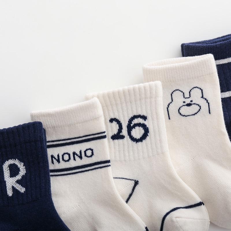 5 Paires/Lot Chaussettes Bébé Rayées Mignonnes Ours Dessin Animé Lettre Nouveau-né Chaussette Mi-Mollet Printemps Automne Coton Doux Chaussettes Nourrisson