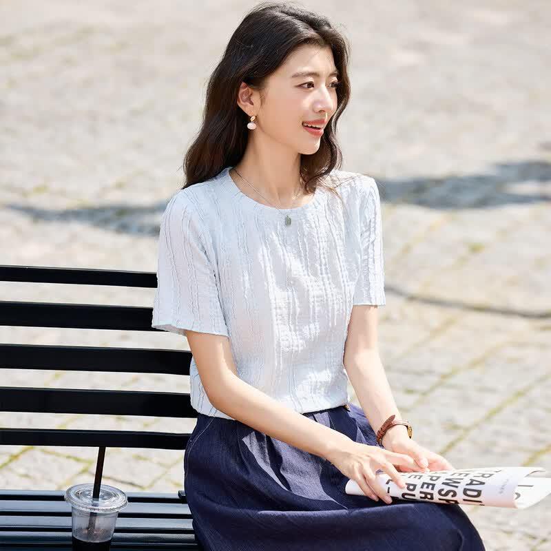 Women's Pleated Textured Short Sleeve T-Shirt