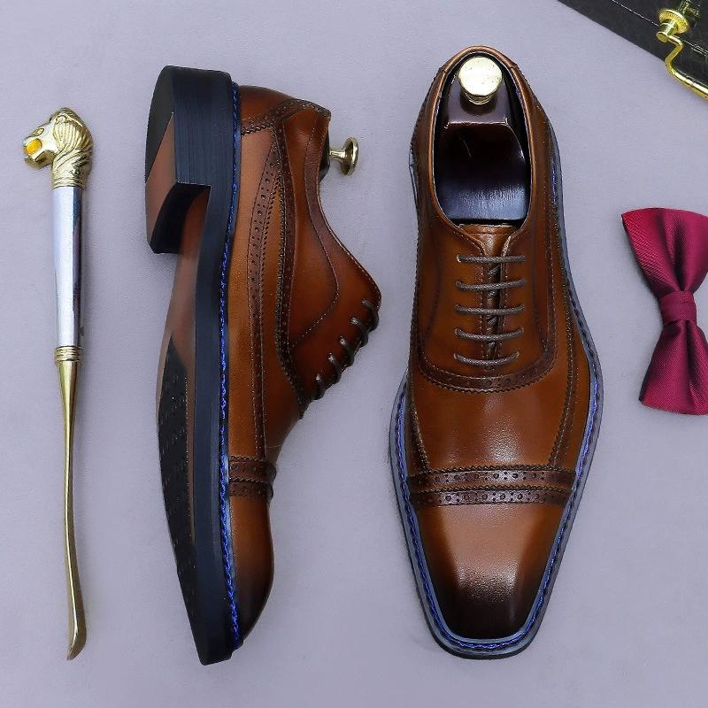 Mode 2025 Stilvolle Herren-Oxfords Hochzeit Formelle Schuhe Echtes Leder Schnürschuhe Brogue Runde Zehenpartie Business Büro Kleiderschuhe für Herren