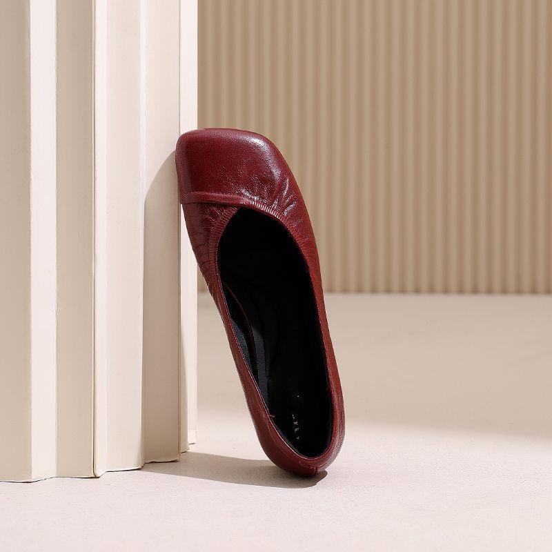 New pleated soft leather diagonal head soft leather low heel shallow mouth single shoes autumn temperament grandma shoes