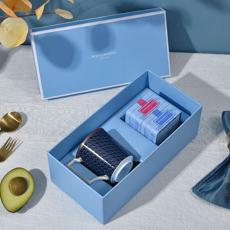 Wedgwood Byzantine 22k Gold Rim Ceramic Mug Set