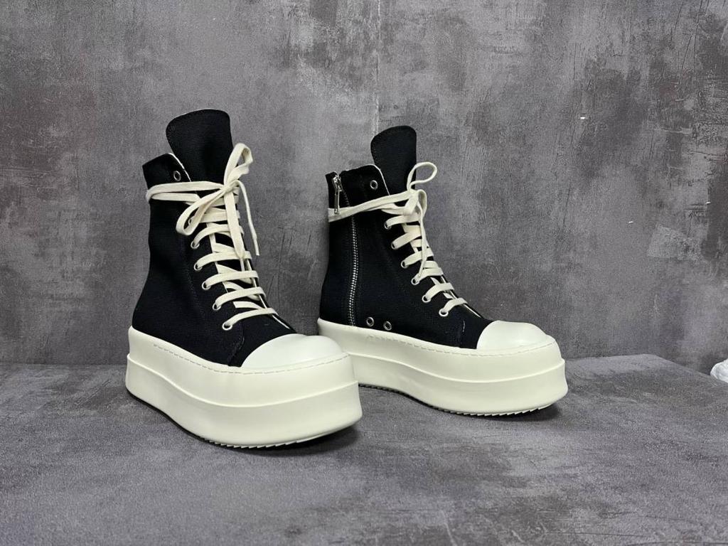 Scarpe a testa larga europee e americane 2025 nuove scarpe sportive casual con plateau rialzato punta tonda cinturini scarpe alte in tela marea da donna