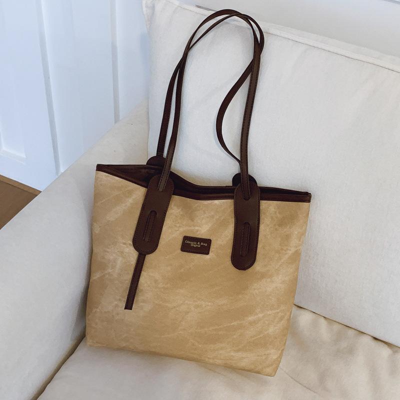 Retro Large-capacity Pendant Solid Color 2025 New Fashion Texture Simple Work Commuter Shoulder Tote Bag Women