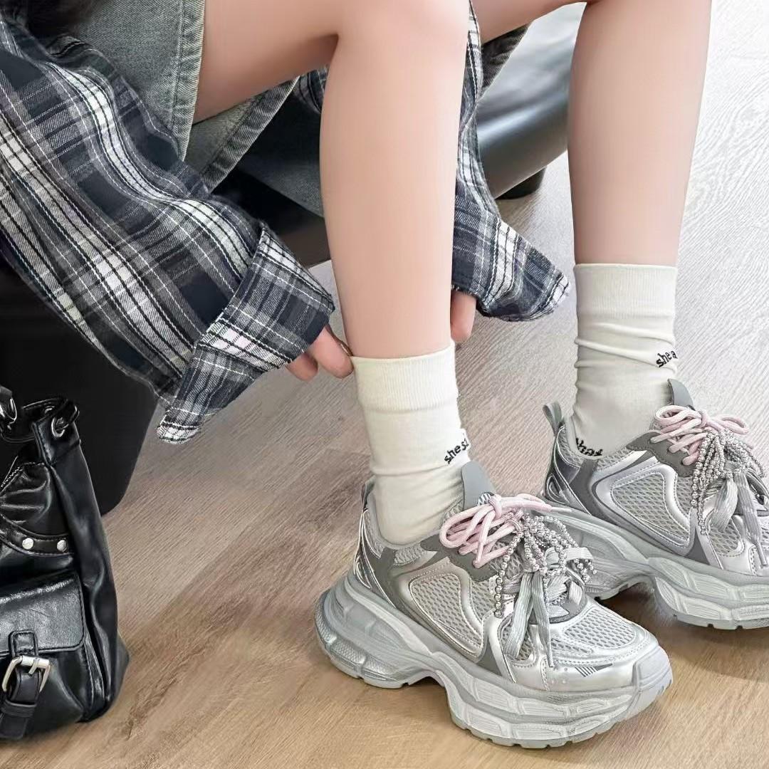 

Thick-soled heightening dad shoes women s new fried street sports style casual shoes lightweight breathable running shoes 40 срібний