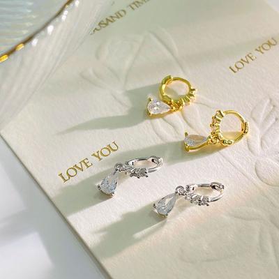 Wassertropfen Ohrstecker für Damen mit Diamanten, Ohrringe mit leichtem Luxus und hochwertigem Temperament, Täglich vielseitig einsetzbare Ohrringe