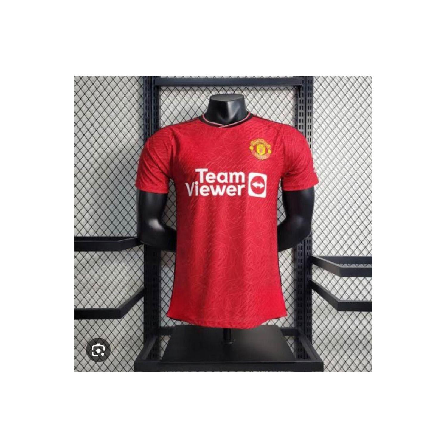 

Специальная новая красная футболка Manchester United Anonymous 2023–2024 гг.
