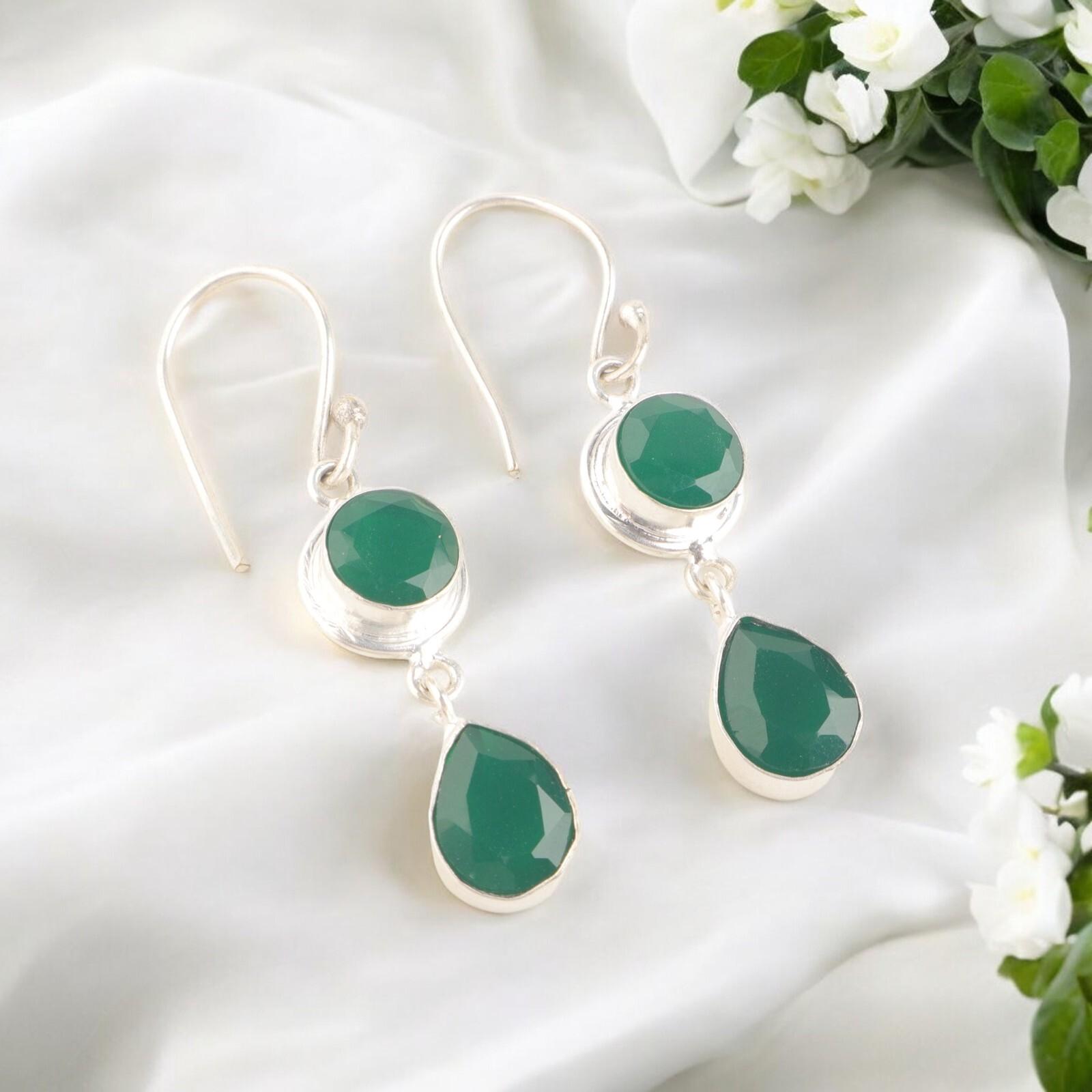 

Green Onyx Gemstone 925 Sterling Silver Handmade Boho Jewelry Hook Earrings1.8 EE-142-16