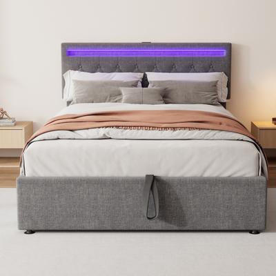 Pat tapitat 140x200CM Platformă cu Lumină Ambientală LED Telecomandă cu 24 de Butoane Port de Încărcare Tip USB-C Pat Dublu Modern Alb/Gri Spațiu Mare de Depozitare