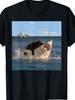 Lustiges Herren-Grafik-T-Shirt: Katze gegen Hai - Humorvolles Haiangriff-T-Shirt, Schwarzes Rundhals-Shirt für Katzenliebhaber, Leichtes Alltags-Freizeit-Shirt & Lustiges Gi