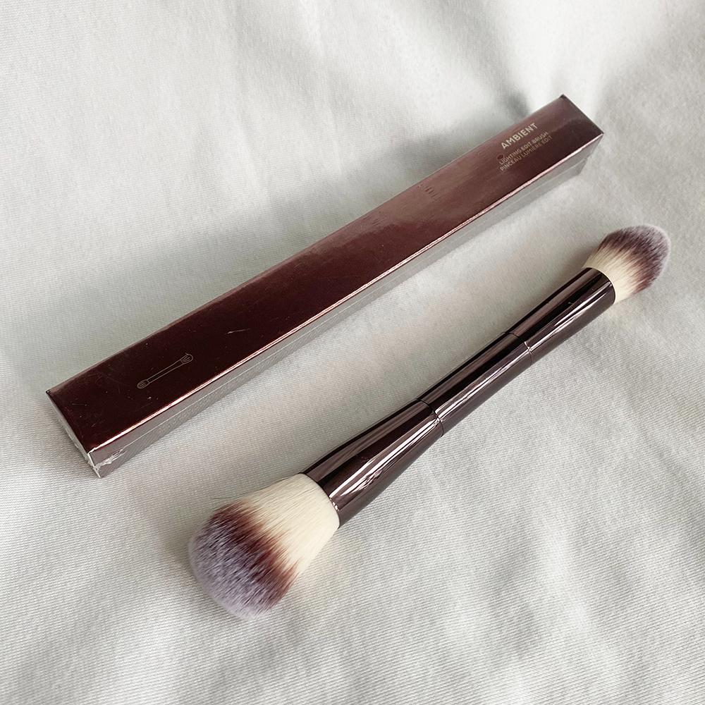 Ensemble de Pinceaux Contour Visage Pinceau Fond de Teint Blush et Pinceau Édition Éclairage Ambiant Kit de Pinceaux de Maquillage 2 pièces