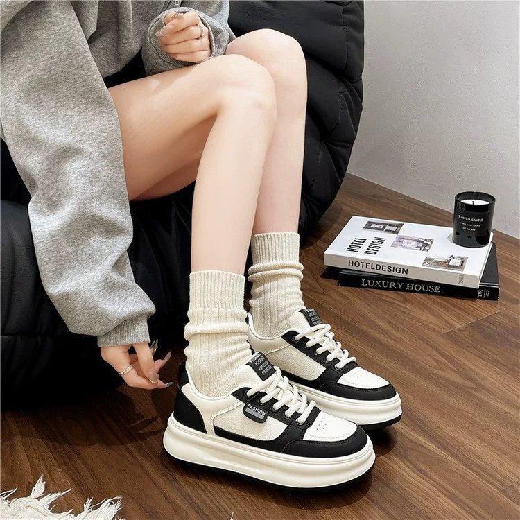 Herbstmuffin dicke weiche Sohle neue Sport- und Freizeitschuhe erhöhende flache Grundplatte Schuhe