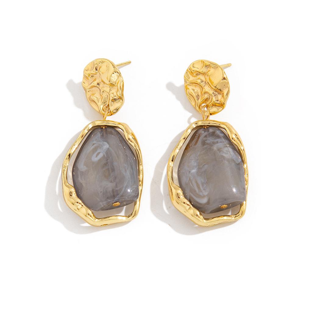 French fashion metallic, light luxury pearl square pleated earrings