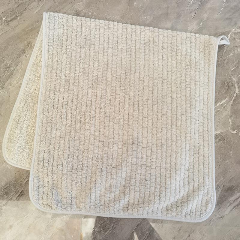 

Сверхмягкое коралловое флисовое банное полотенце очень большого размера - Роскошное, толстое и плюшевое, быстросохнущее, высоко впитывающее для взрослых - Геометрический узор bath towel 70 * 140cm светло-серый