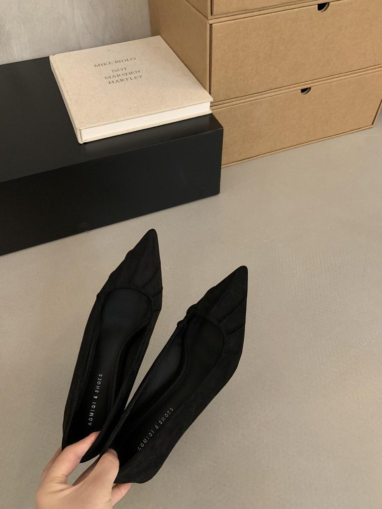 French Kitten Heel Medium High Heel Pointed Pleated Single Shoes Women's Shoes 2025 Summer Temperament Suede Black Commuter Shoes